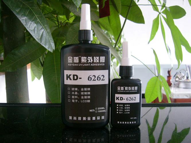 产品简介kd-6262是一种单组份紫外线/可见光固化改性丙烯酸酯胶粘剂